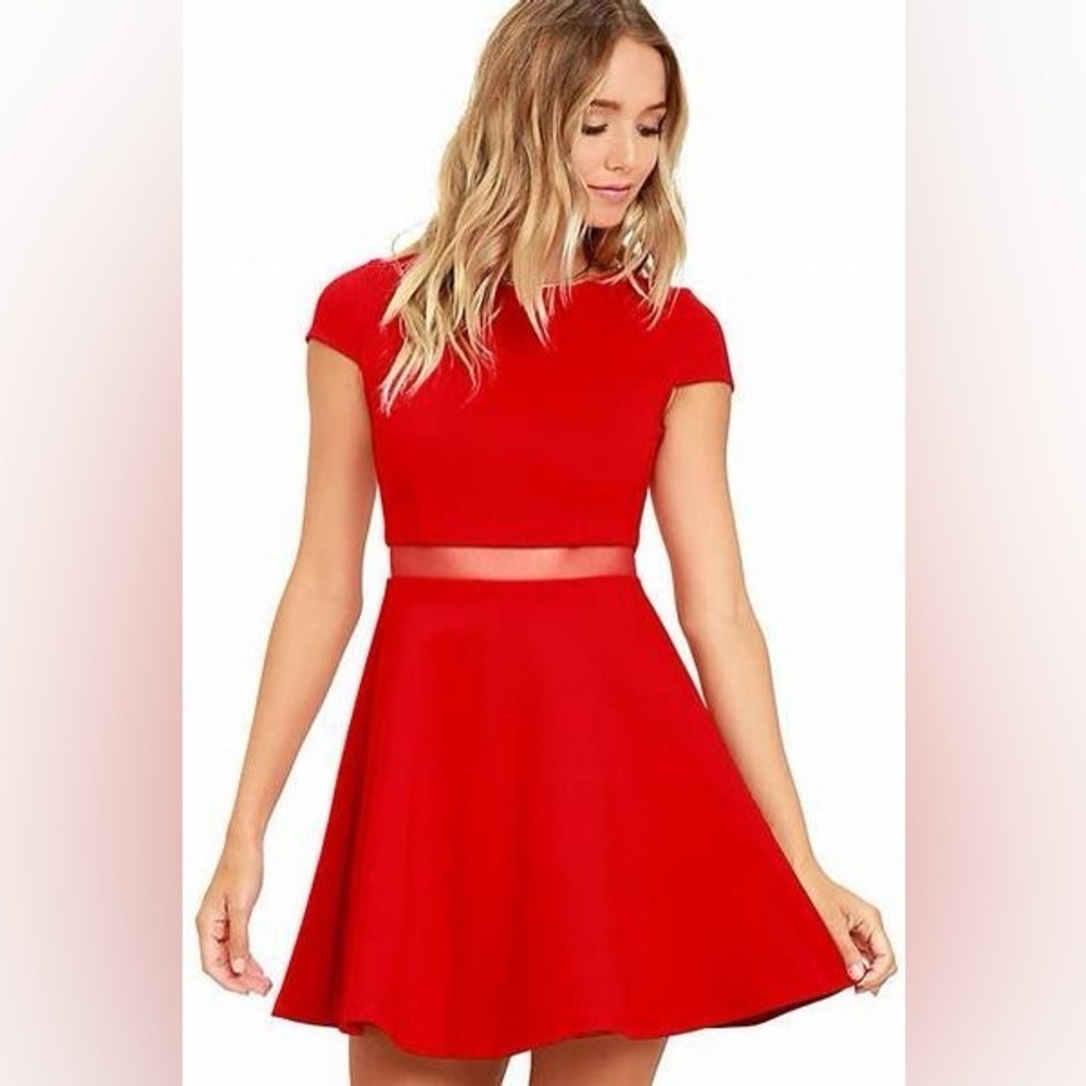 Lulu’s Legendary Lovers Red Skater Dress Sz Small